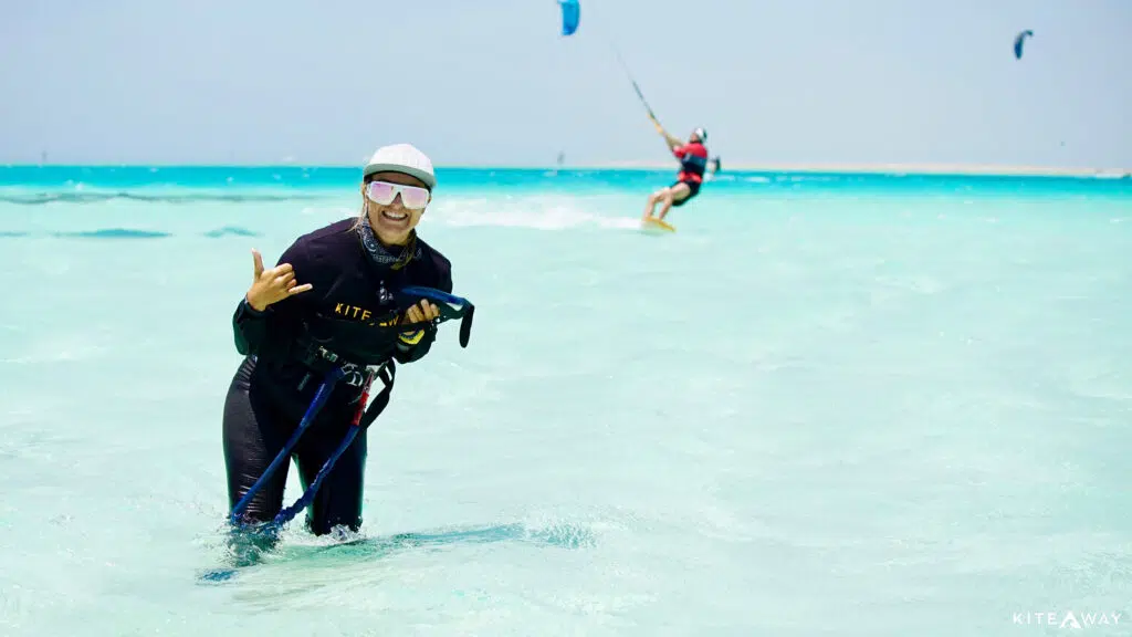 jak zacząć przygodę z kitesurfingiem